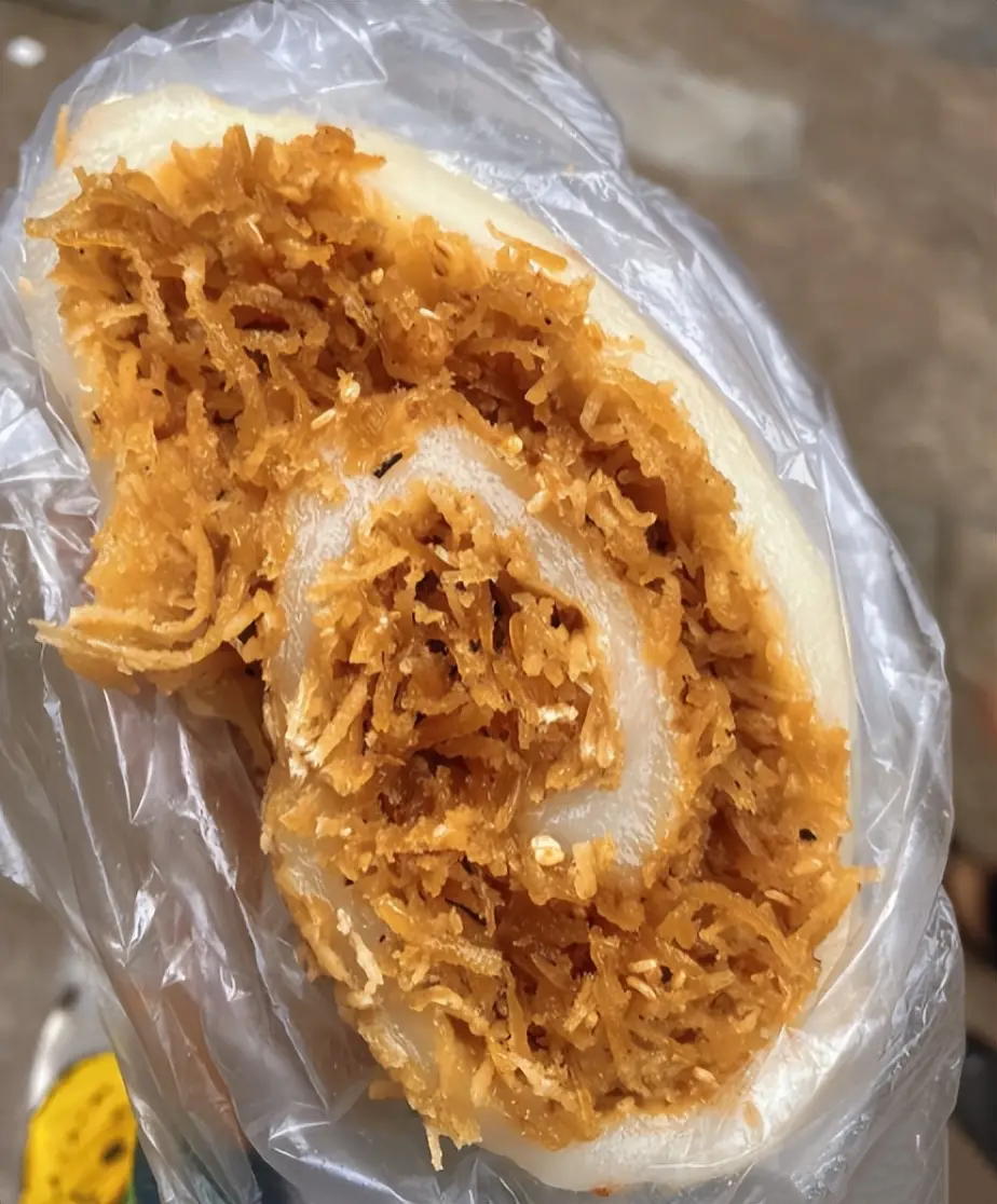 Bánh ruột heo Vạn Ninh - đỉnh cao Ẩm thực mộc mạc không thể bỏ qua - Ảnh 8.