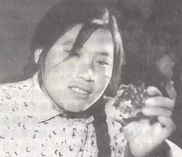 Phát hiện kim cương 170 carat: Câu chuyện hy vọng đổi đời từ ruộng đồng - Ảnh 2. Phát hiện kim cương 170 carat: Câu chuyện hy vọng đổi đời từ ruộng đồng - Ảnh 2.