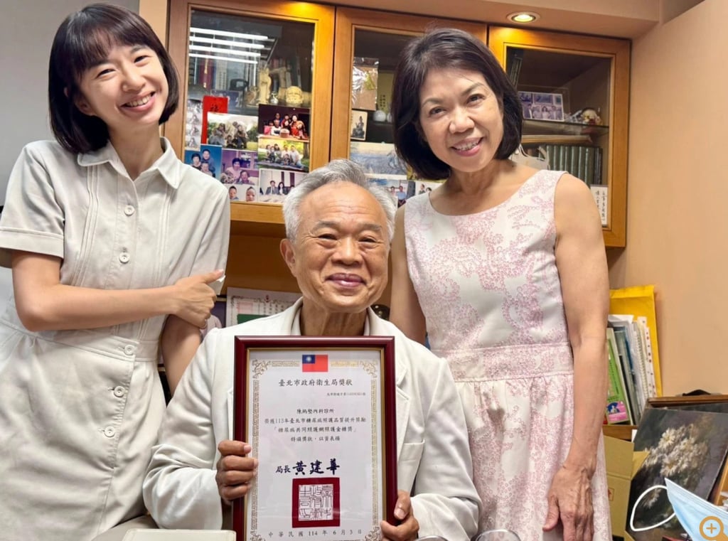 Bí quyết chống lão hóa của cụ bà 72 tuổi: Trẻ trung và vô địch thể hình - Ảnh 2. Bí quyết chống lão hóa của cụ bà 72 tuổi: Trẻ trung và vô địch thể hình - Ảnh 2.