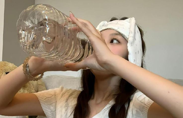 Cặp vợ chồng trẻ mắc ung thư gan vì uống nước lọc kém chất lượng - Ảnh 2.