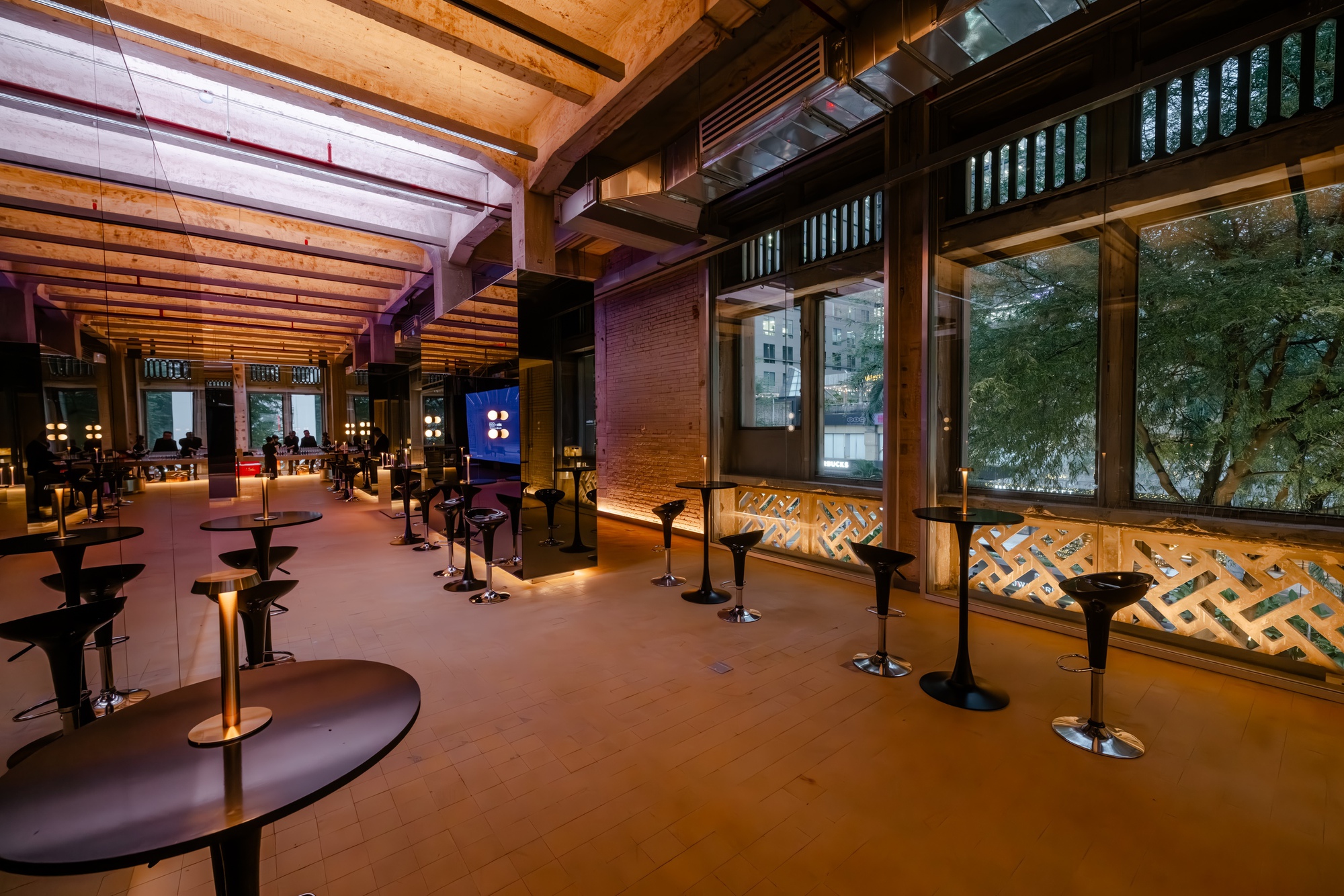 Tái sinh di sản bằng trải nghiệm ánh sáng tại Unios HEC - Ảnh 7.