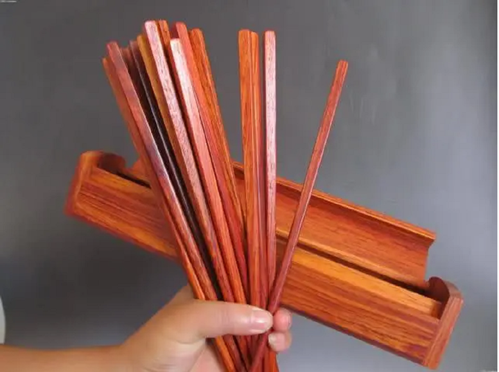 Thay đũa bao lâu để bảo vệ sức khỏe gia đình bạn? - Ảnh 1. Thay đũa bao lâu để bảo vệ sức khỏe gia đình bạn? - Ảnh 1.