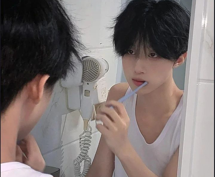 Sáng dậy thấy 4 dấu hiệu gan yếu , cảnh báo sức khỏe cần chú ý ngay - Ảnh 2.