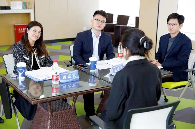 Tiếng Trung trở thành ngọai ngữ hot nhất năm 2025: Cơ hội nghề nghiệp vượt bậc - Ảnh 1. Tiếng Trung trở thành ngọai ngữ hot nhất năm 2025: Cơ hội nghề nghiệp vượt bậc - Ảnh 1.