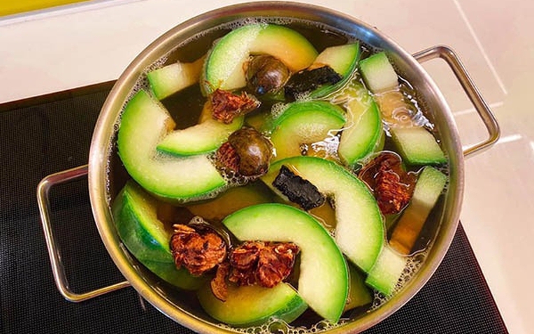 Uống nước bí đao giảm cân hiệu quả: Bí quyết giảm 5kg trong 15 ngày - Ảnh 1.