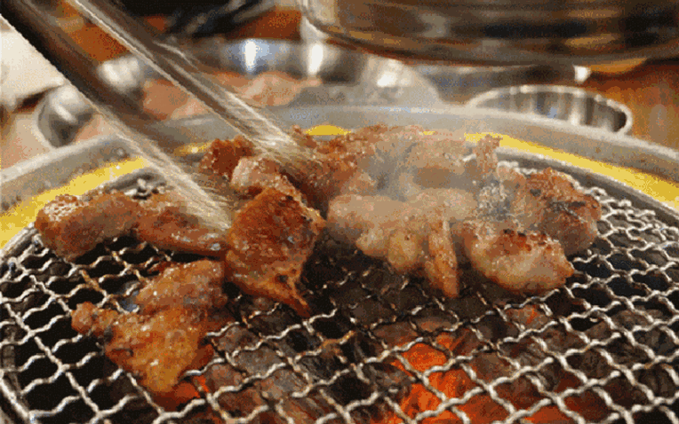 Nguy cơ ung thư từ 3 lọai thịt: Ăn cơm không còn hơn ham ăn thịt - Ảnh 1.