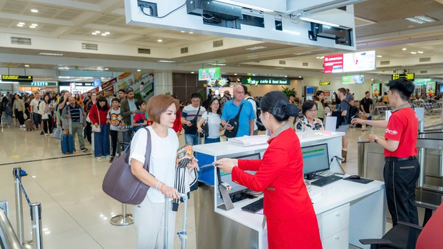 Sân bay Nội Bài đón hơn 110 . 000 Khách cuối năm , thúc đẩy kinh tế du lịch - Ảnh 6.