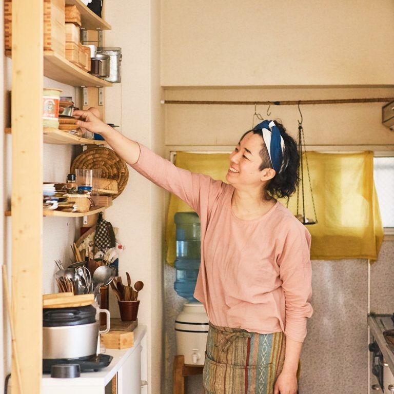 3 Thói quen tiêu tiền của phụ nữ trung niên đang đốt tiền mỗi tháng 20 % thu nhập - Ảnh 1. 3 Thói quen tiêu tiền của phụ nữ trung niên đang đốt tiền mỗi tháng 20 % thu nhập - Ảnh 1.