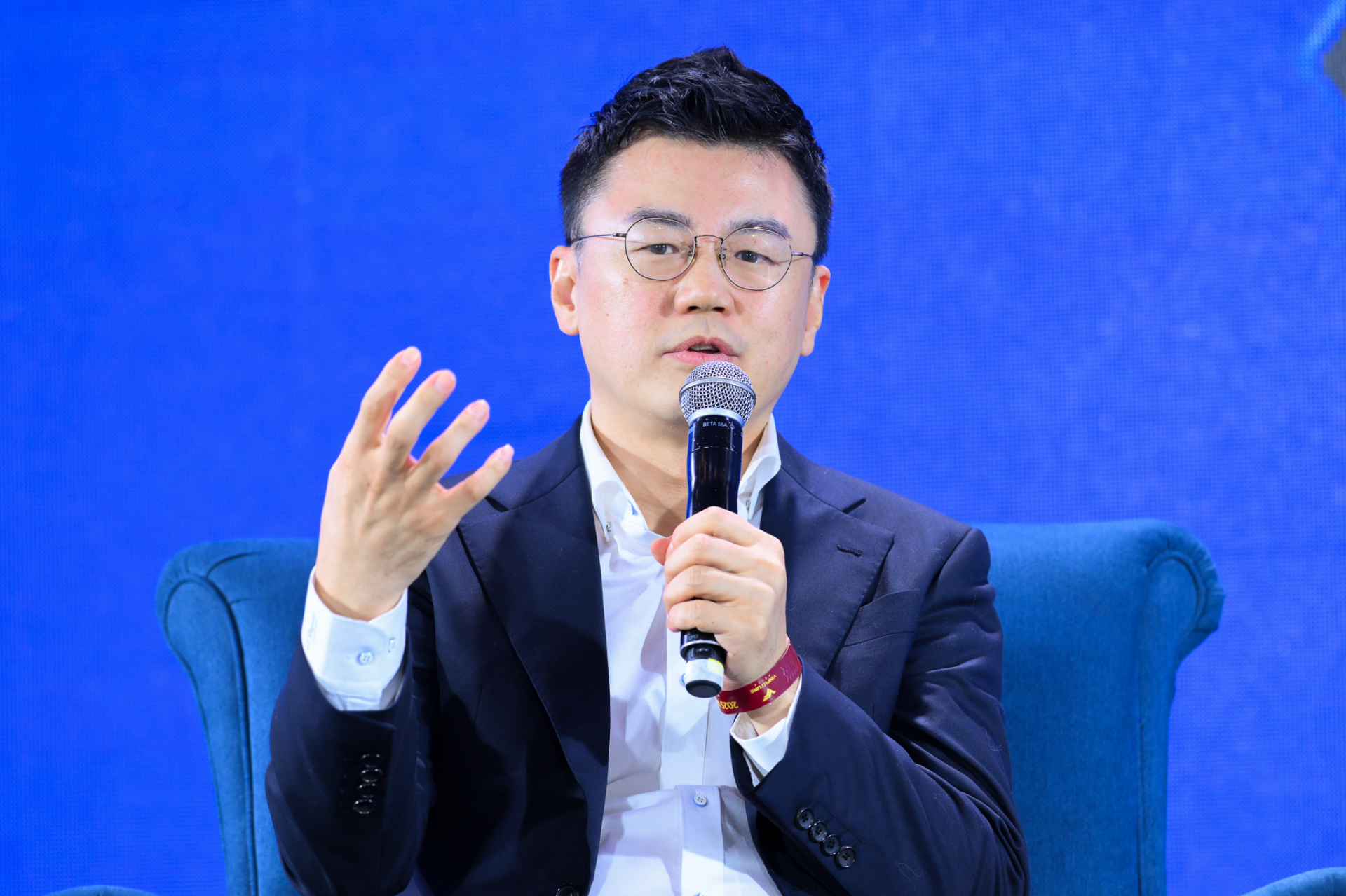 Đột phá công nghệ robot hình người của Tập đoàn Vingroup mang tương lai đến gần hơn - Ảnh 6. Đột phá công nghệ robot hình người của Tập đoàn Vingroup mang tương lai đến gần hơn - Ảnh 6.