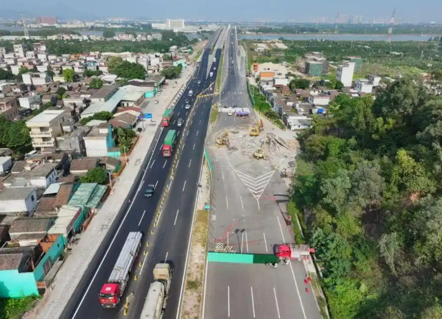 Chủ nhà 3 tầng không chịu di dời dù được bồi thường nhà đất hơn 7 , 4 tỷ đồng - Ảnh 2. Chủ nhà 3 tầng không chịu di dời dù được bồi thường nhà đất hơn 7 , 4 tỷ đồng - Ảnh 2.