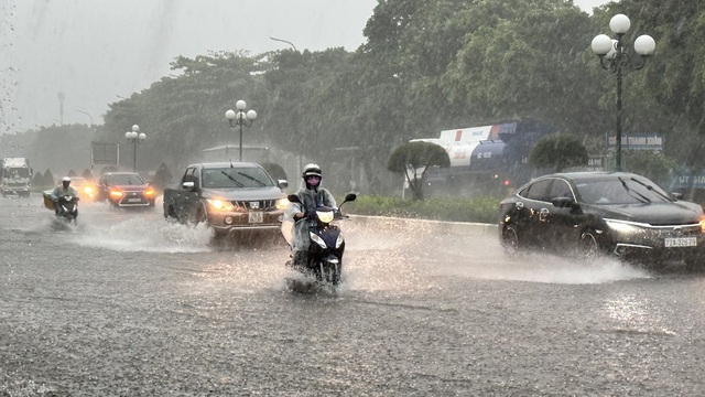 Tin không khí lạnh mới nhất: Ngày mai, nhiều nơi có mưa vừa, mưa to - Ảnh 1.