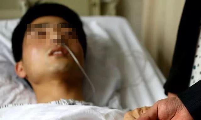 Chàng trai 25 tuổi mắc ung thư gan vì thói quen ăn hải sản của nhiều người- Ảnh 1. Chàng trai 25 tuổi mắc ung thư gan vì thói quen ăn hải sản của nhiều người- Ảnh 1.