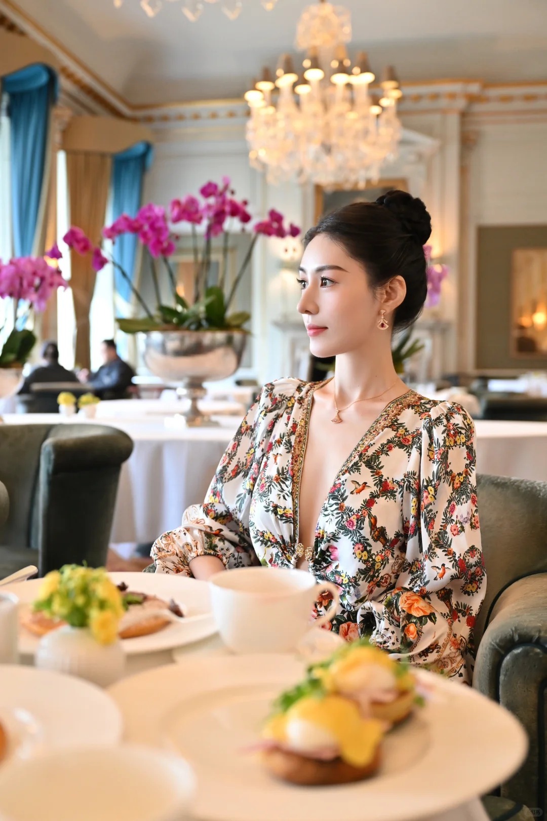 3 câu thần chú tiền bạc phụ nữ nên tự nhắc mình mỗi sáng để bớt hoảng loạn vì tương lai- Ảnh 1. 3 câu thần chú tiền bạc phụ nữ nên tự nhắc mình mỗi sáng để bớt hoảng loạn vì tương lai- Ảnh 1.