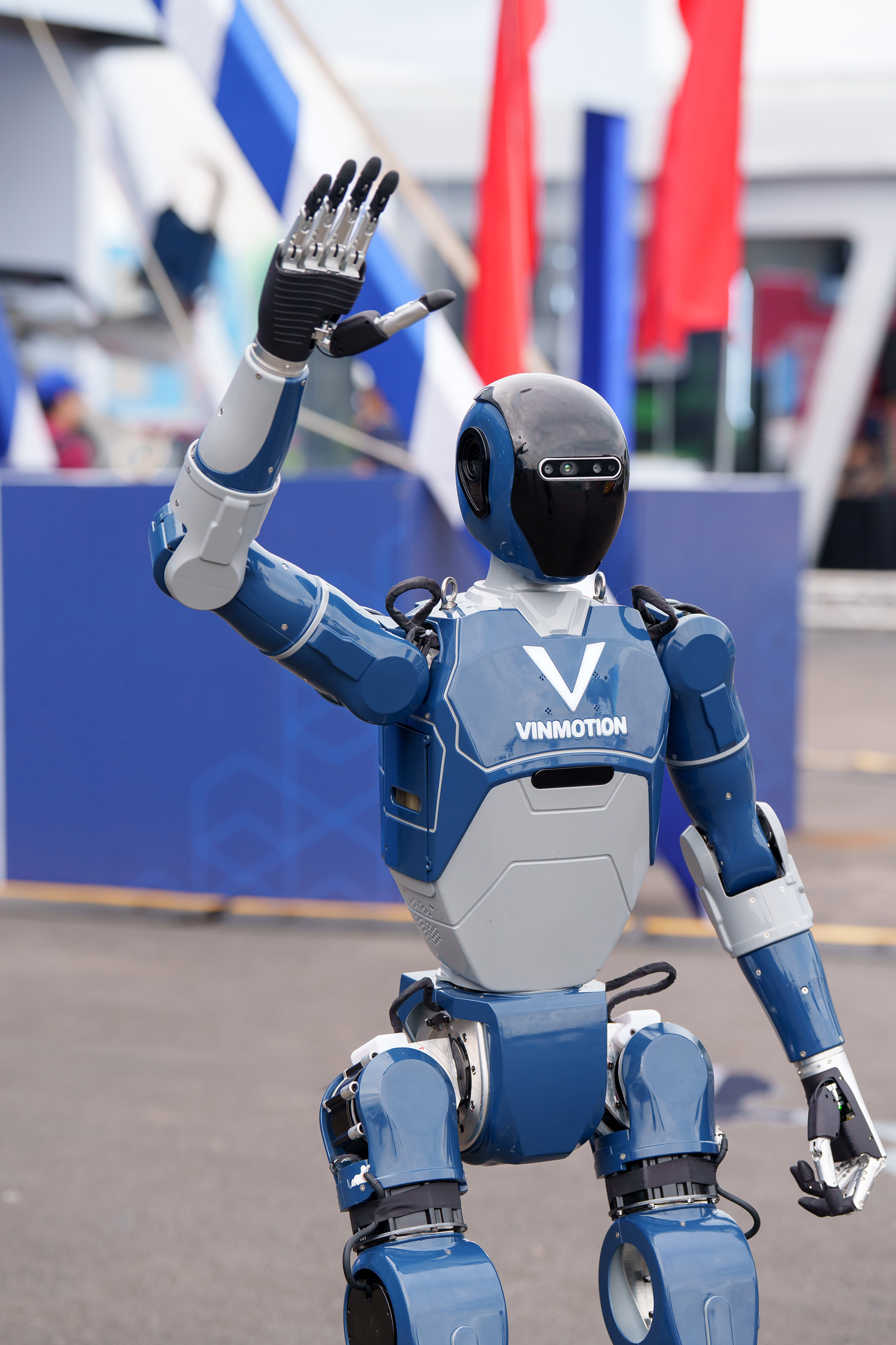 Đột phá công nghệ robot hình người của Tập đoàn Vingroup mang tương lai đến gần hơn - Ảnh 5. Đột phá công nghệ robot hình người của Tập đoàn Vingroup mang tương lai đến gần hơn - Ảnh 5.