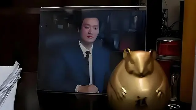 Chủ tập đoàn nghìn tỷ trắng tay vì nghe lời vợ- Ảnh 2. Chủ tập đoàn nghìn tỷ trắng tay vì nghe lời vợ- Ảnh 2.