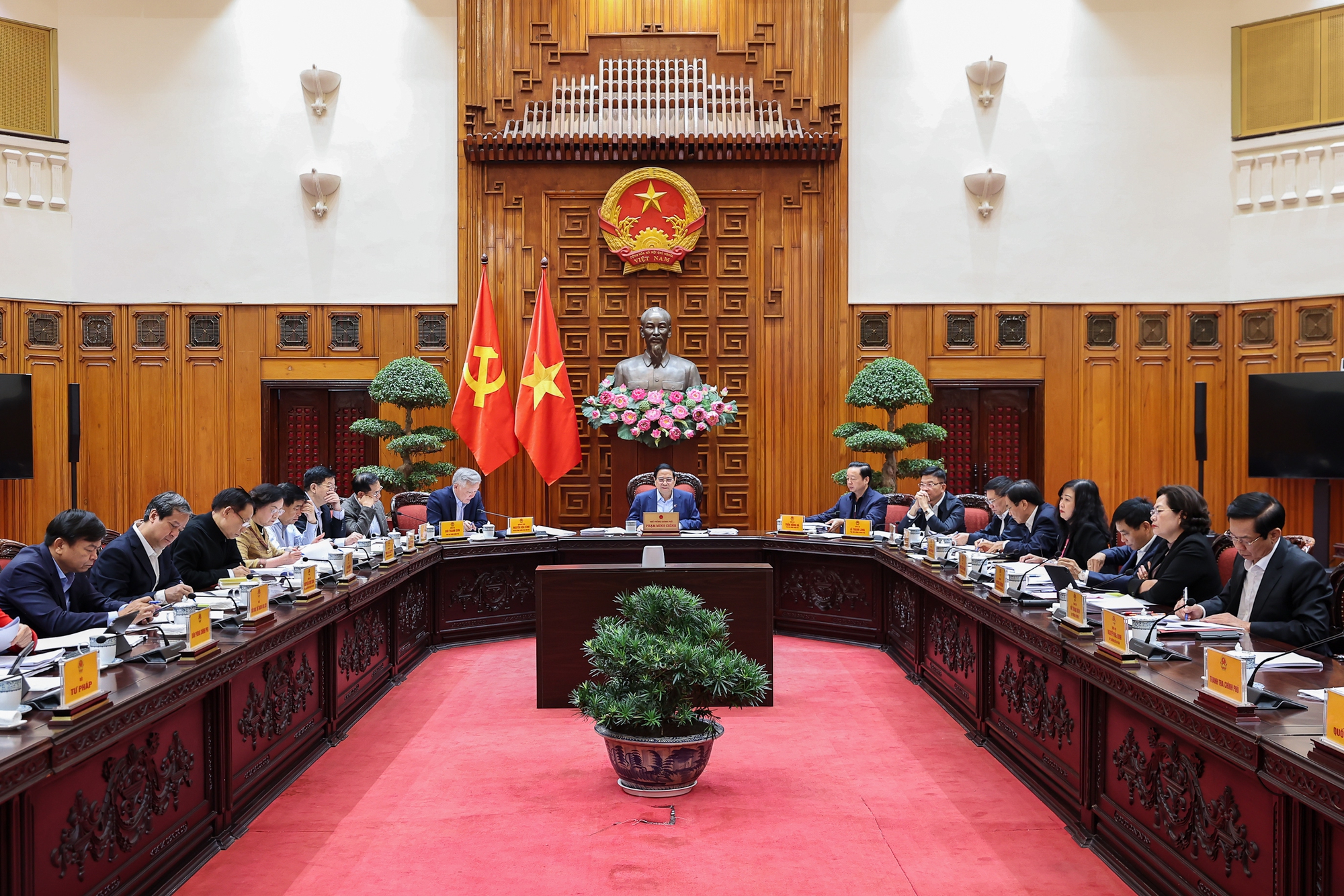 Xây dựng chính sách vượt trội cho khu thương mại tự do thúc đẩy phát triển kinh tế - Ảnh 2. Xây dựng chính sách vượt trội cho khu thương mại tự do thúc đẩy phát triển kinh tế - Ảnh 2.