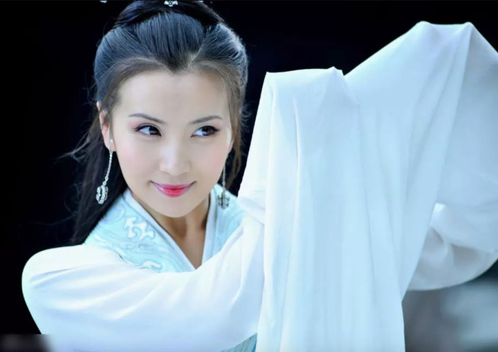 Điêu Thuyền Trần Hảo Từ nghệ sĩ nổi tiếng đến giảng viên đam mê - Ảnh 1. Điêu Thuyền Trần Hảo Từ nghệ sĩ nổi tiếng đến giảng viên đam mê - Ảnh 1.