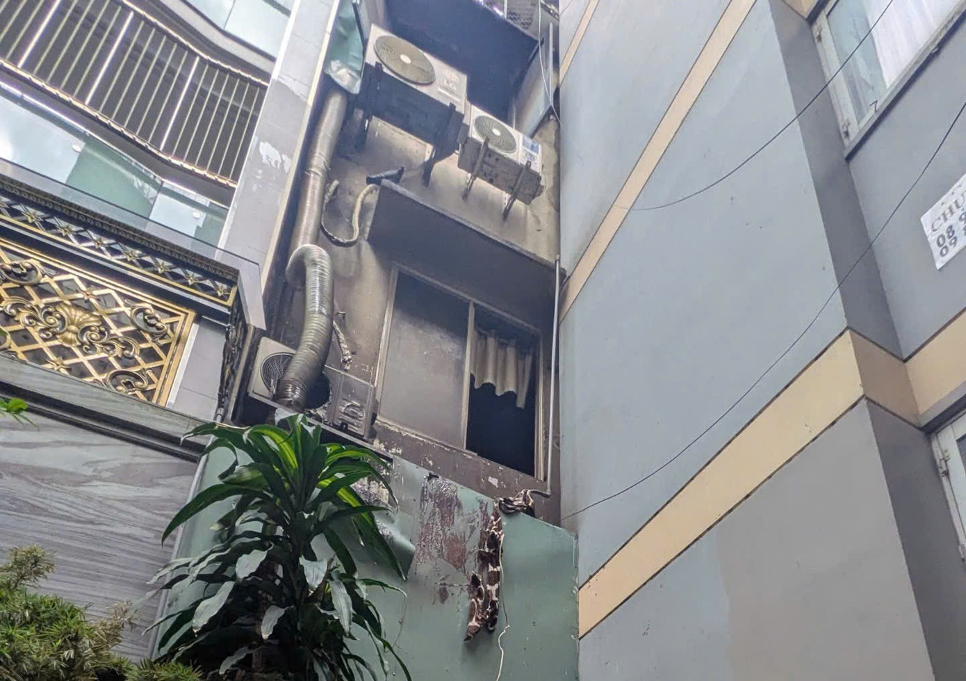 Vụ cháy TPHCM: Người phụ nữ ra đi mãi mãi sau đêm thăm bạn - Ảnh 4. Vụ cháy TPHCM: Người phụ nữ ra đi mãi mãi sau đêm thăm bạn - Ảnh 4.