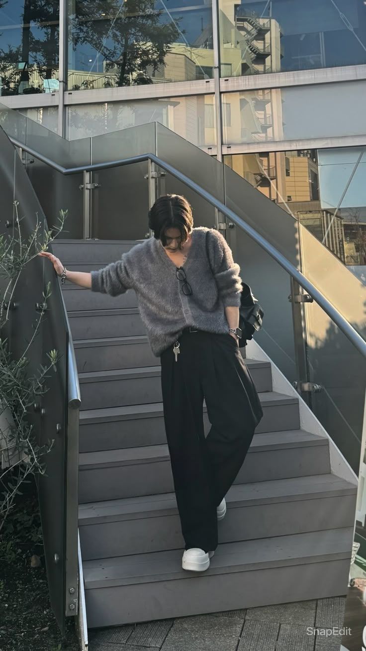 5 Kỹ năng mềm giúp người EQ cao sống tích cực và thành công hơn - Ảnh 1.