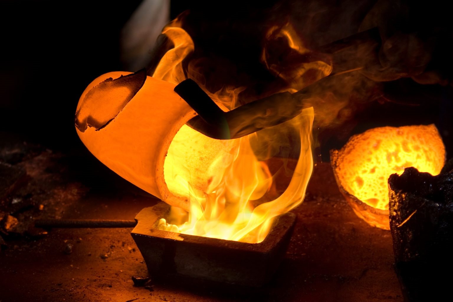 Giá đồng tăng mạnh do thiếu hụt nguồn cung toàn cầu và nhu cầu gia tăng - Ảnh 1. Giá đồng tăng mạnh do thiếu hụt nguồn cung toàn cầu và nhu cầu gia tăng - Ảnh 1.