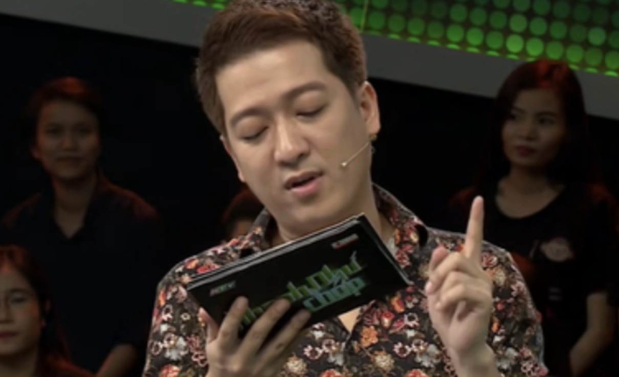 Câu đố tiếng Việt thú vị: Để nguyên nằm trên trời , bỏ đầu nằm trong miệng là gì? - Ảnh 1. Câu đố tiếng Việt thú vị: Để nguyên nằm trên trời , bỏ đầu nằm trong miệng là gì? - Ảnh 1.