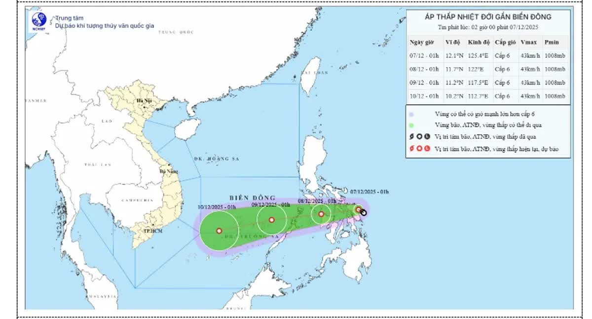 Áp thấp nhiệt đới tiến vào Biển Đông, sức gió giật cấp 8- Ảnh 1.