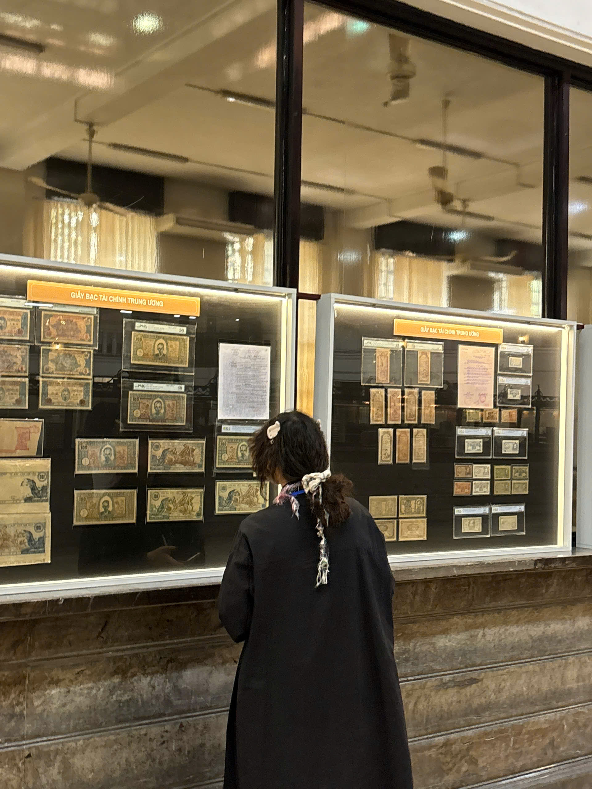 Triển lãm đồng tiền Việt Nam mở cửa lần đầu tại Ngân hàng Nhà nước TP . HCM - Ảnh 18.