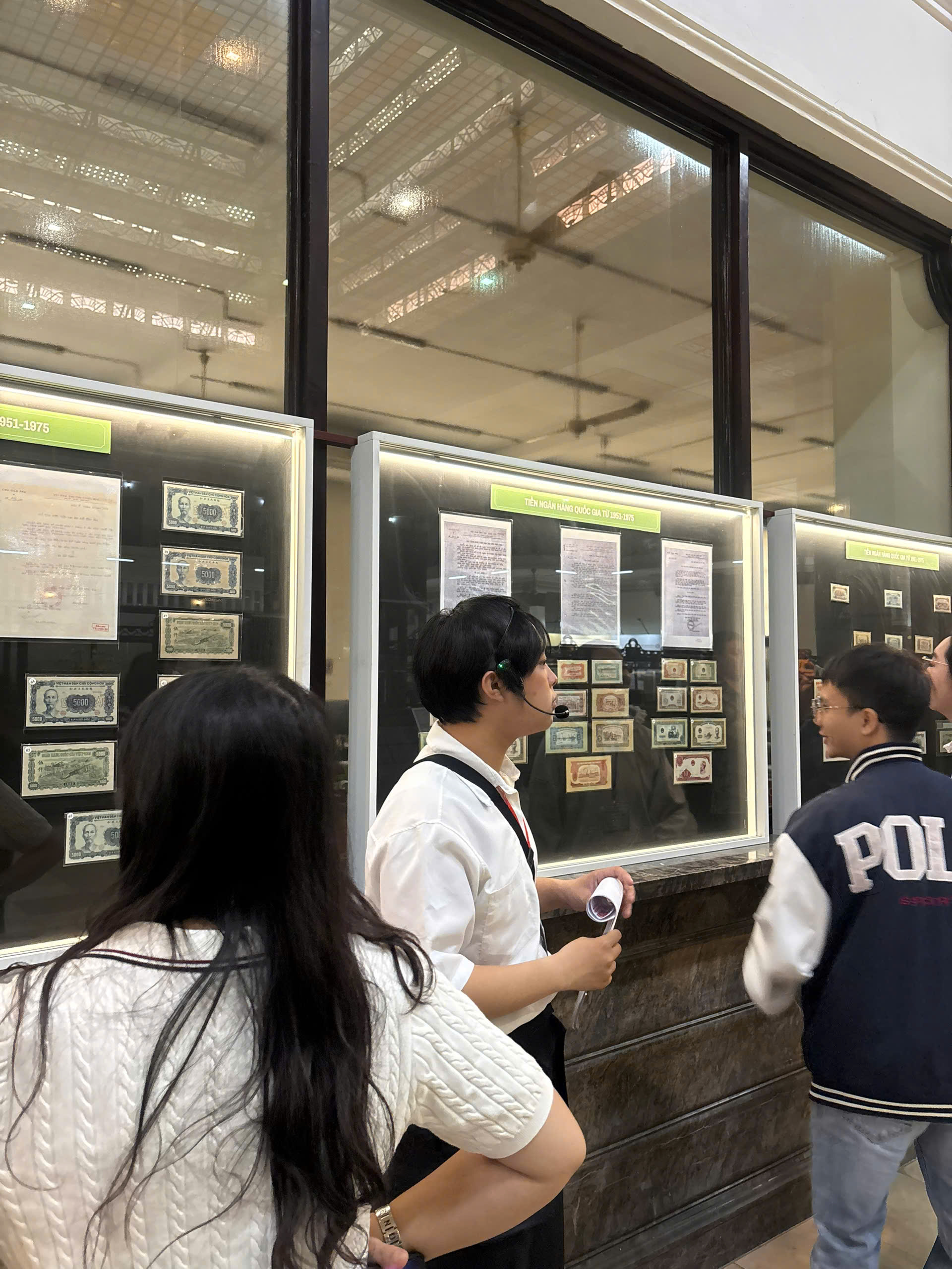 Triển lãm đồng tiền Việt Nam mở cửa lần đầu tại Ngân hàng Nhà nước TP . HCM - Ảnh 17.