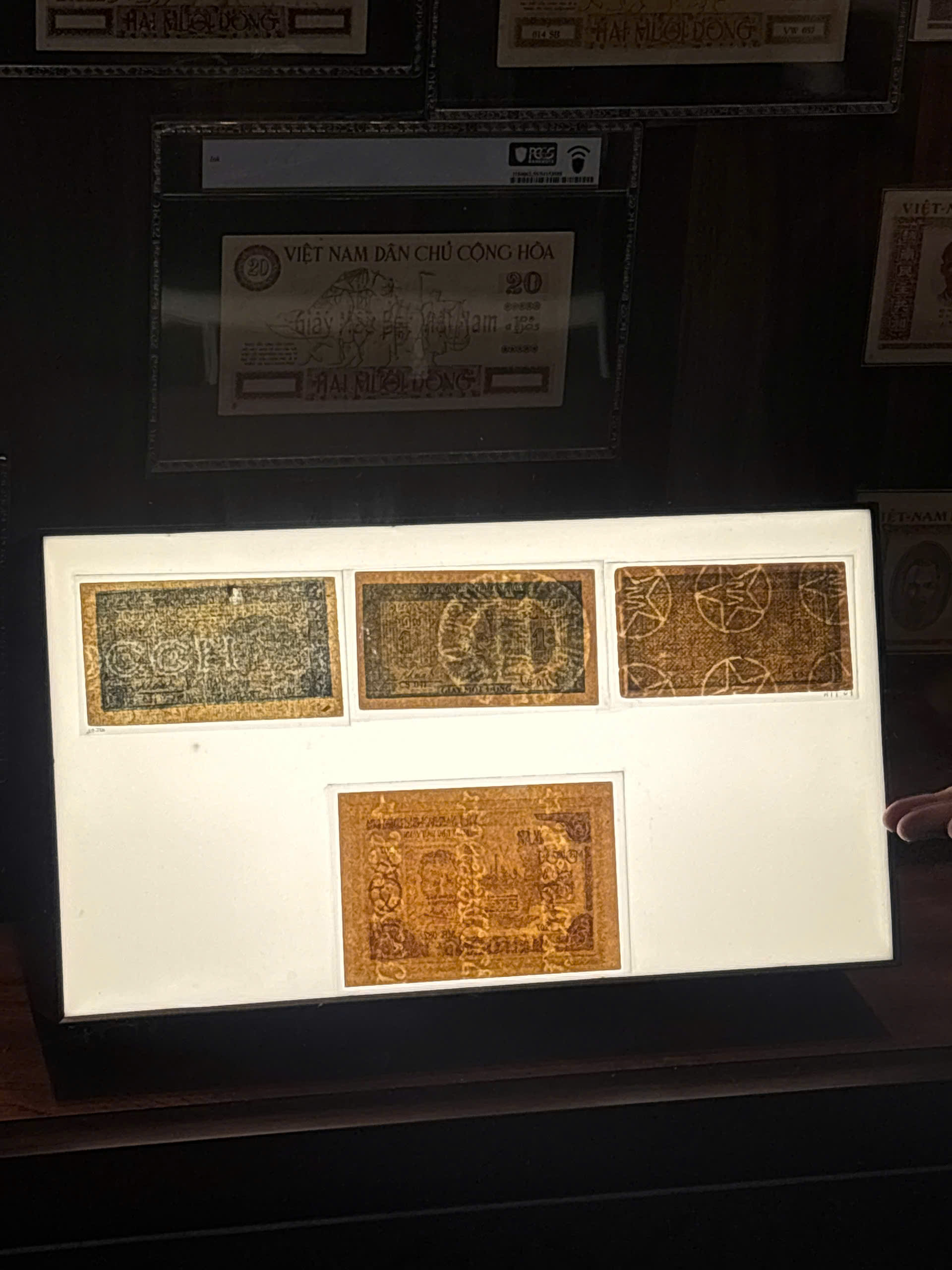Triển lãm đồng tiền Việt Nam mở cửa lần đầu tại Ngân hàng Nhà nước TP . HCM - Ảnh 5.