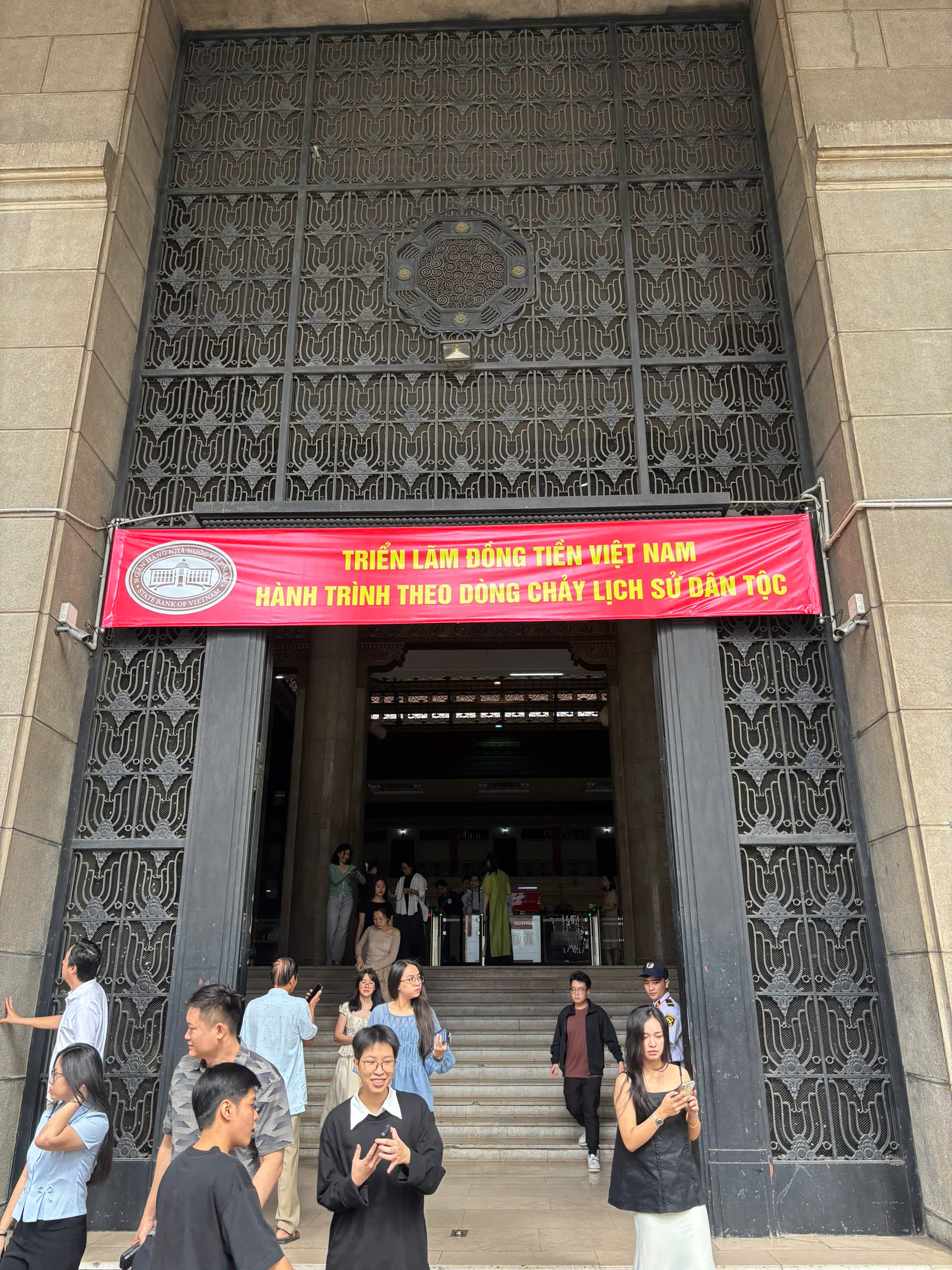 Triển lãm đồng tiền Việt Nam mở cửa lần đầu tại Ngân hàng Nhà nước TP . HCM - Ảnh 1.