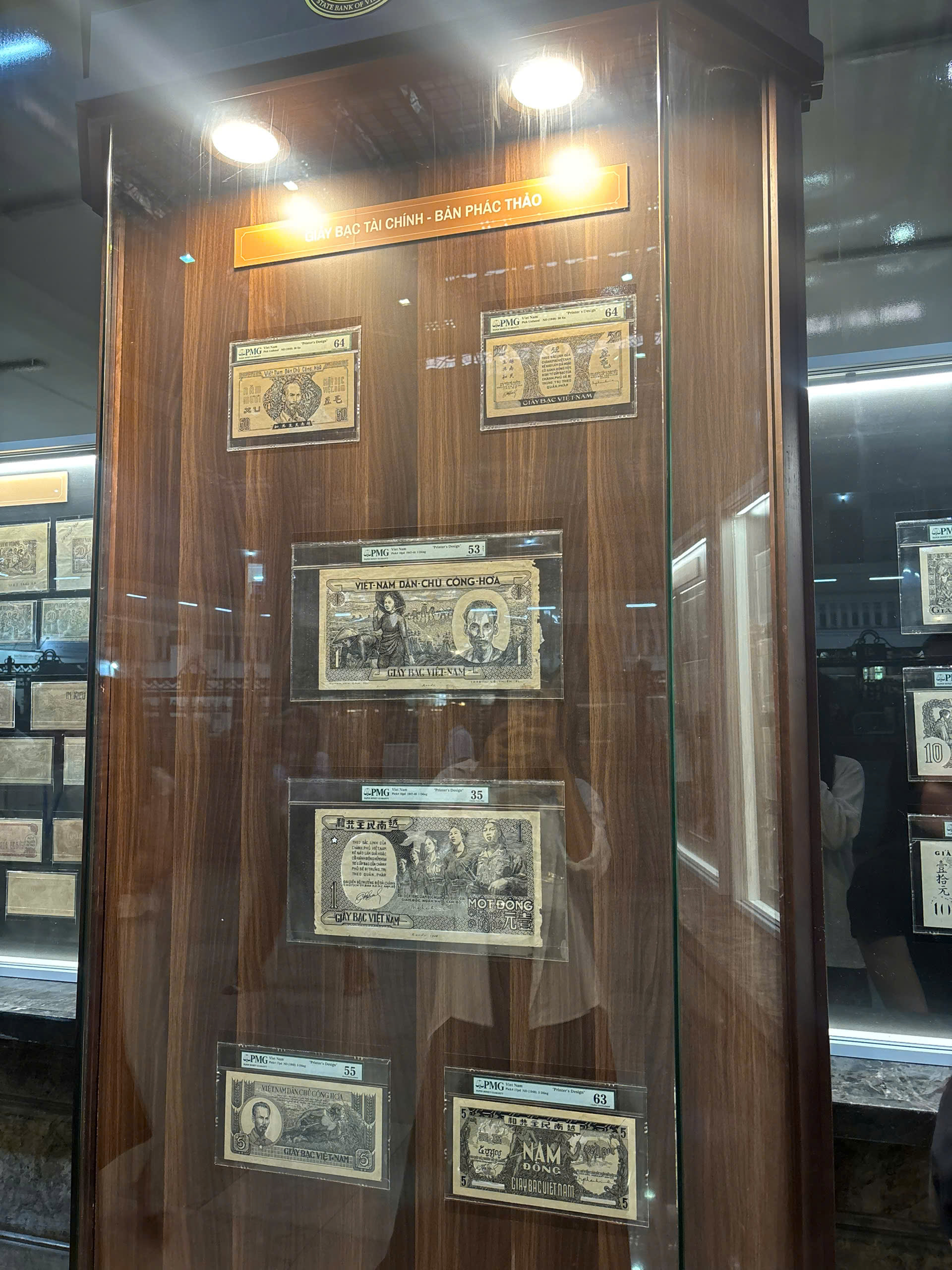 Triển lãm đồng tiền Việt Nam mở cửa lần đầu tại Ngân hàng Nhà nước TP . HCM - Ảnh 4.