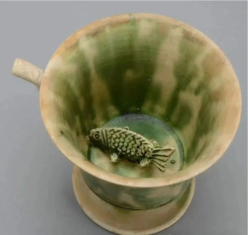 Phóng to tranh 10 lần thấy đứa trẻ ‘tương lai’ dùng ống hút, chuyên gia: Thứ đó đã có từ 1.200 năm trước- Ảnh 4. Phóng to tranh 10 lần thấy đứa trẻ ‘tương lai’ dùng ống hút, chuyên gia: Thứ đó đã có từ 1.200 năm trước- Ảnh 4.