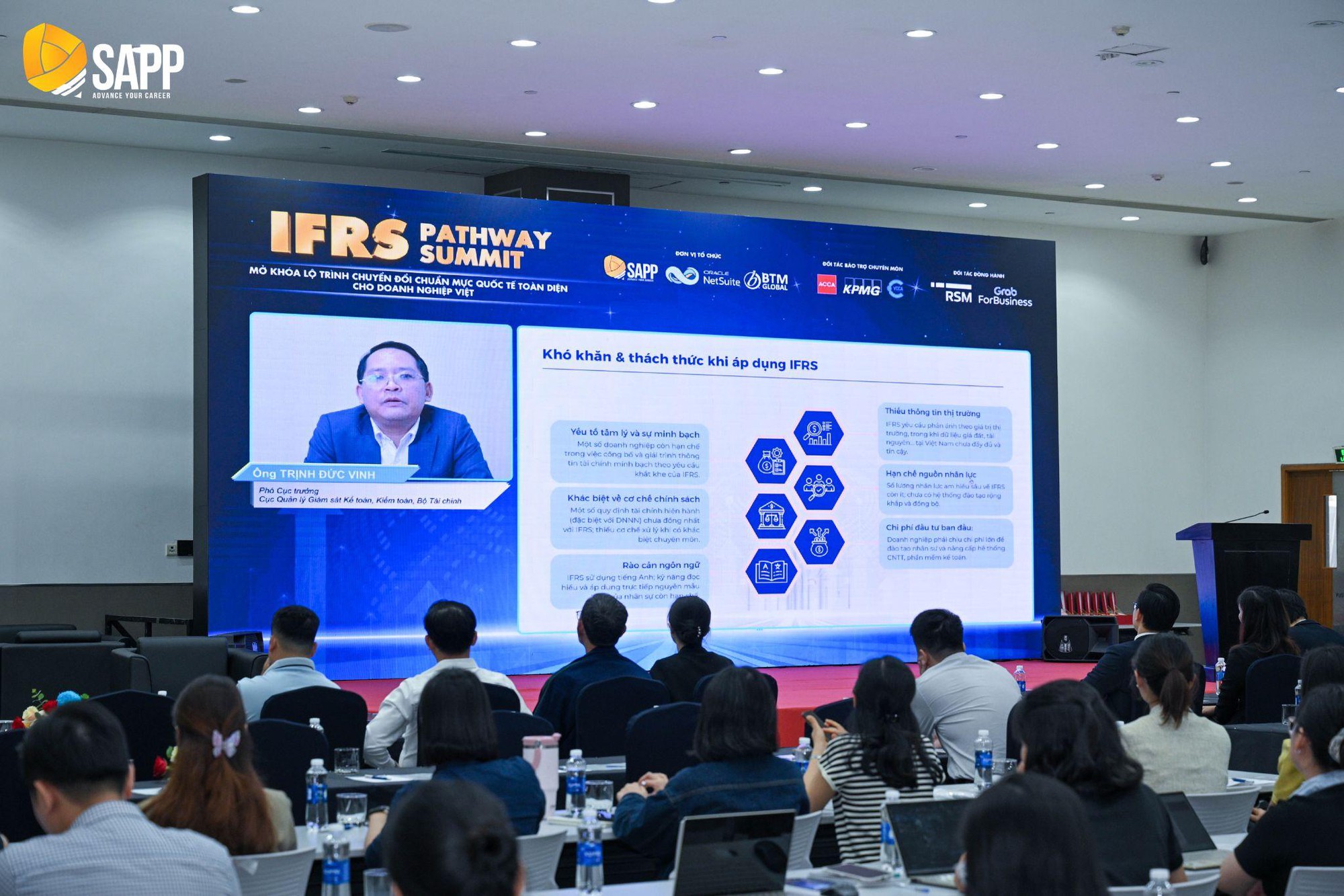 IFRS Pathway Summit 2025: Lộ trình chuyển đổi IFRS toàn diện cho doanh nghiệp Việt - Ảnh 1. IFRS Pathway Summit 2025: Lộ trình chuyển đổi IFRS toàn diện cho doanh nghiệp Việt - Ảnh 1.