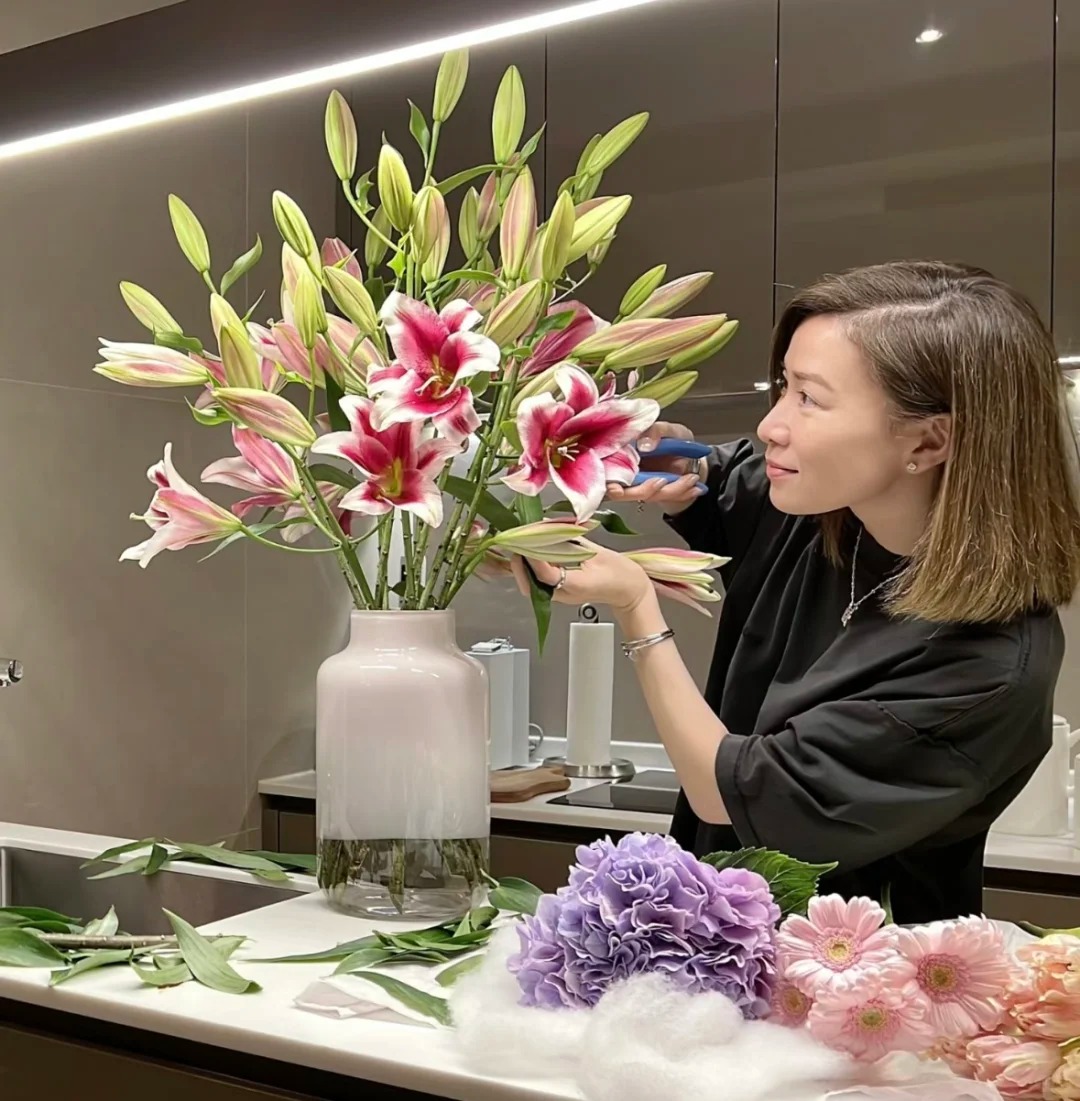 Bên trong căn hộ triệu đô của Xa Thi Mạn: Cuộc sống độc thân sang trọng tại Hong Kong - Ảnh 6. Bên trong căn hộ triệu đô của Xa Thi Mạn: Cuộc sống độc thân sang trọng tại Hong Kong - Ảnh 6.