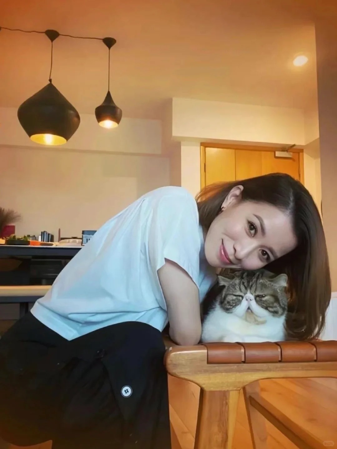 Bên trong căn hộ triệu đô của Xa Thi Mạn: Cuộc sống độc thân sang trọng tại Hong Kong - Ảnh 21. Bên trong căn hộ triệu đô của Xa Thi Mạn: Cuộc sống độc thân sang trọng tại Hong Kong - Ảnh 21.