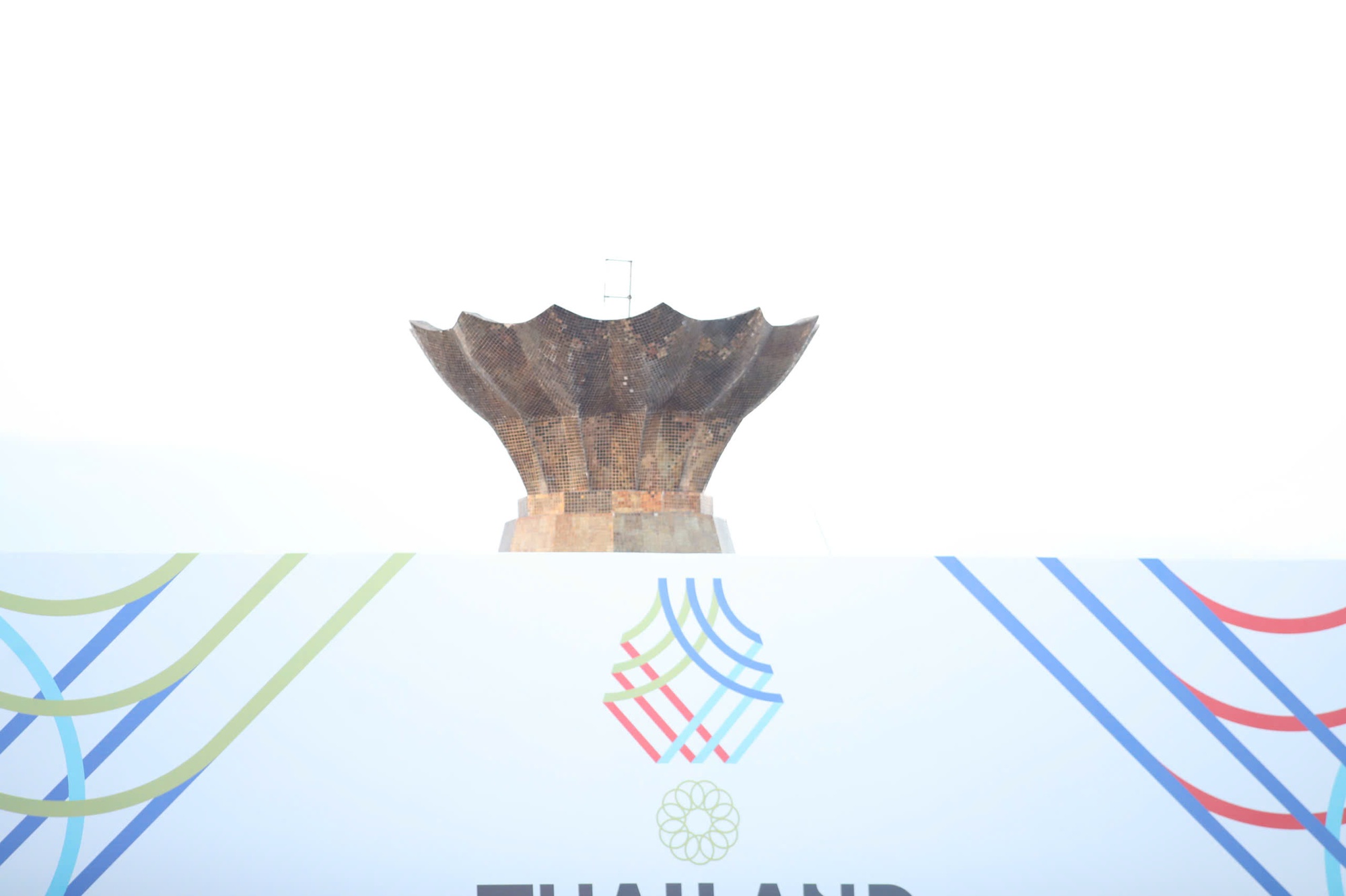 Khai mạc SEA Games 33: Dàn hoa hậu quy tụ và sự kiện thể thao đặc sắc tại Thái Lan - Ảnh 4. Khai mạc SEA Games 33: Dàn hoa hậu quy tụ và sự kiện thể thao đặc sắc tại Thái Lan - Ảnh 4.