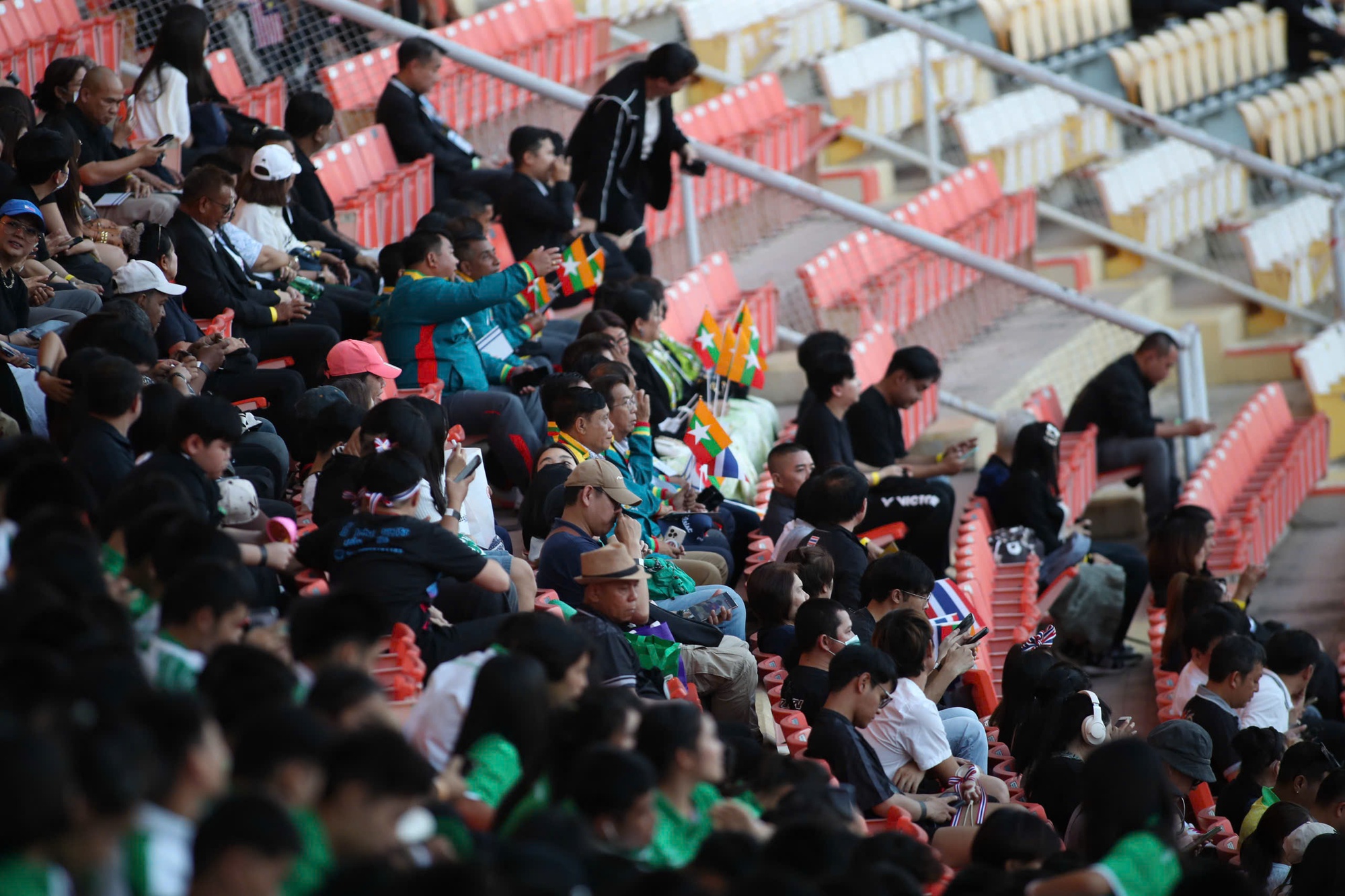 Khai mạc SEA Games 33: Dàn hoa hậu quy tụ và sự kiện thể thao đặc sắc tại Thái Lan - Ảnh 3. Khai mạc SEA Games 33: Dàn hoa hậu quy tụ và sự kiện thể thao đặc sắc tại Thái Lan - Ảnh 3.