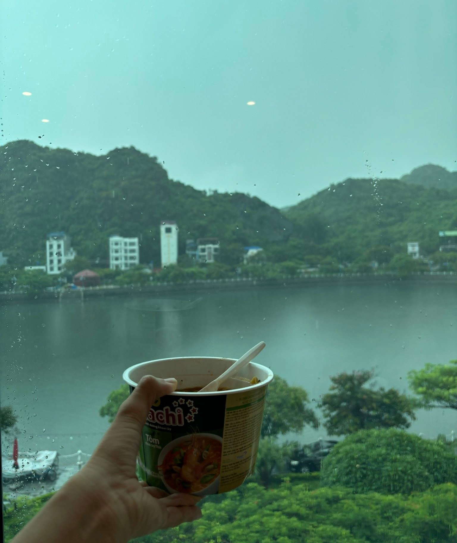 Vợ chồng bán hoa quả Hà Nội tiết kiệm tài chính hiệu quả nhưng có đánh đổi chất lượng sống? - Ảnh 2. Vợ chồng bán hoa quả Hà Nội tiết kiệm tài chính hiệu quả nhưng có đánh đổi chất lượng sống? - Ảnh 2.