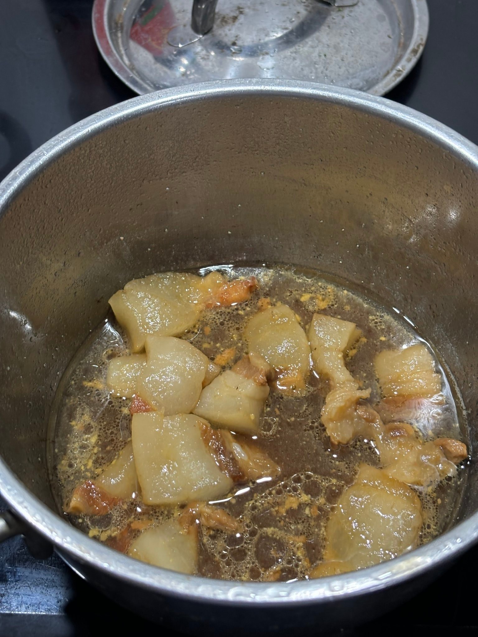 Vợ chồng bán hoa quả Hà Nội tiết kiệm tài chính hiệu quả nhưng có đánh đổi chất lượng sống? - Ảnh 4. Vợ chồng bán hoa quả Hà Nội tiết kiệm tài chính hiệu quả nhưng có đánh đổi chất lượng sống? - Ảnh 4.