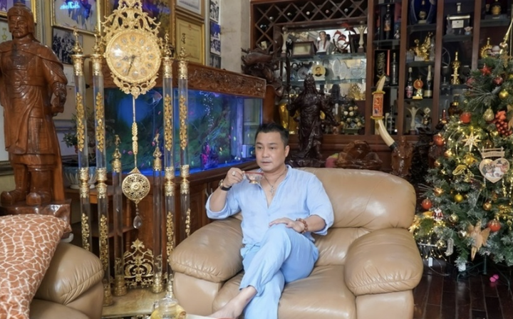 Lý Hùng - Ngôi sao điện ảnh sống xa hoa với biệt thự 700m2 và cát xê 10 tỷ - Ảnh 5. Lý Hùng - Ngôi sao điện ảnh sống xa hoa với biệt thự 700m2 và cát xê 10 tỷ - Ảnh 5.