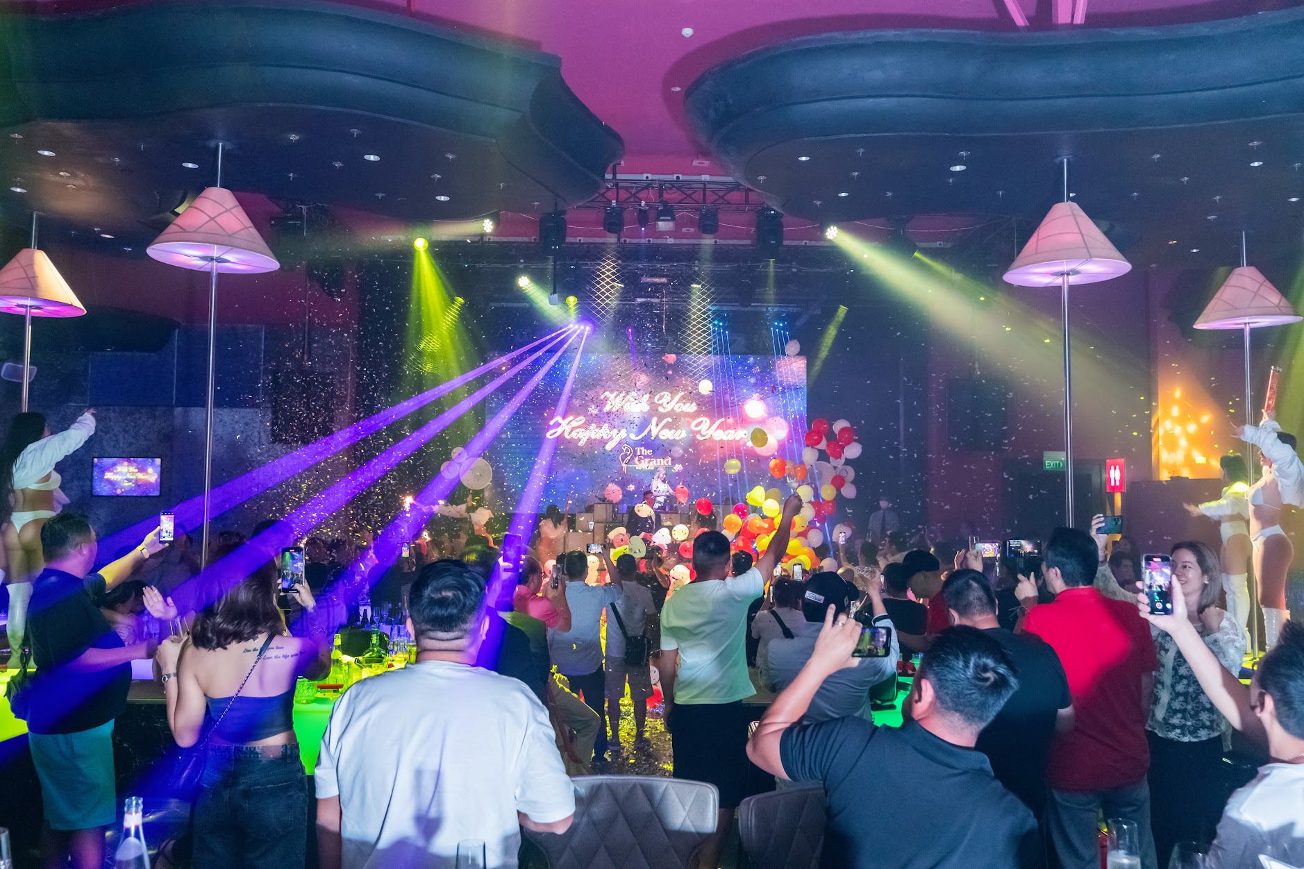 Mùa lễ hội Hồ Tràm rộn ràng và ẩm thực phong phú không thể bỏ lỡ - Ảnh 3. Mùa lễ hội Hồ Tràm rộn ràng và ẩm thực phong phú không thể bỏ lỡ - Ảnh 3.