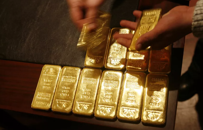 Trương Vĩ và Lý Bình: Tranh chấp vàng 40 cây qua tòa án Trung Quốc - Ảnh 1. Trương Vĩ và Lý Bình: Tranh chấp vàng 40 cây qua tòa án Trung Quốc - Ảnh 1.