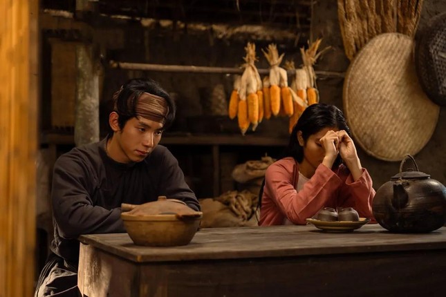 Trấn Thành, Thu Trang bị đánh bại- Ảnh 2. Trấn Thành, Thu Trang bị đánh bại- Ảnh 2.