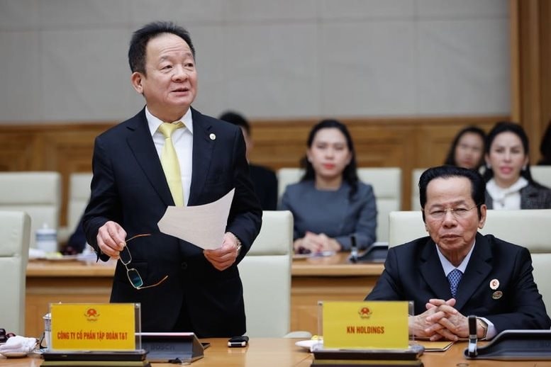 Bầu Hiển cập nhật tình hình đầu tư vào hàng không:&nbsp; Sân bay tại Quảng Trị dự kiến khánh tháng 6/2026, mua 75% cổ phần Vietravel, trở thành đối tác của Boeing- Ảnh 1.