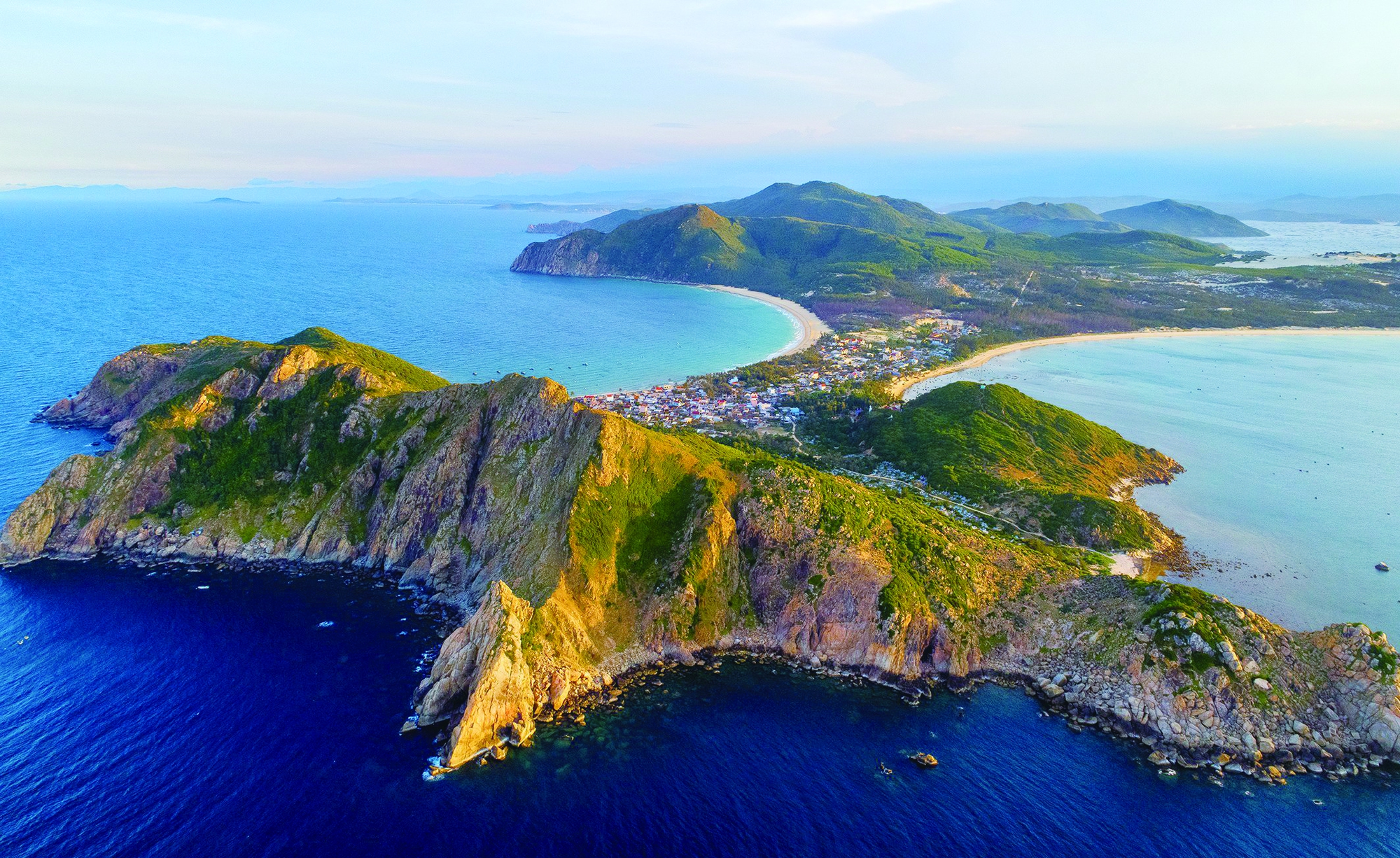 Tình hình 2 thị xã miền Trung sắp lên thành phố- Ảnh 3.