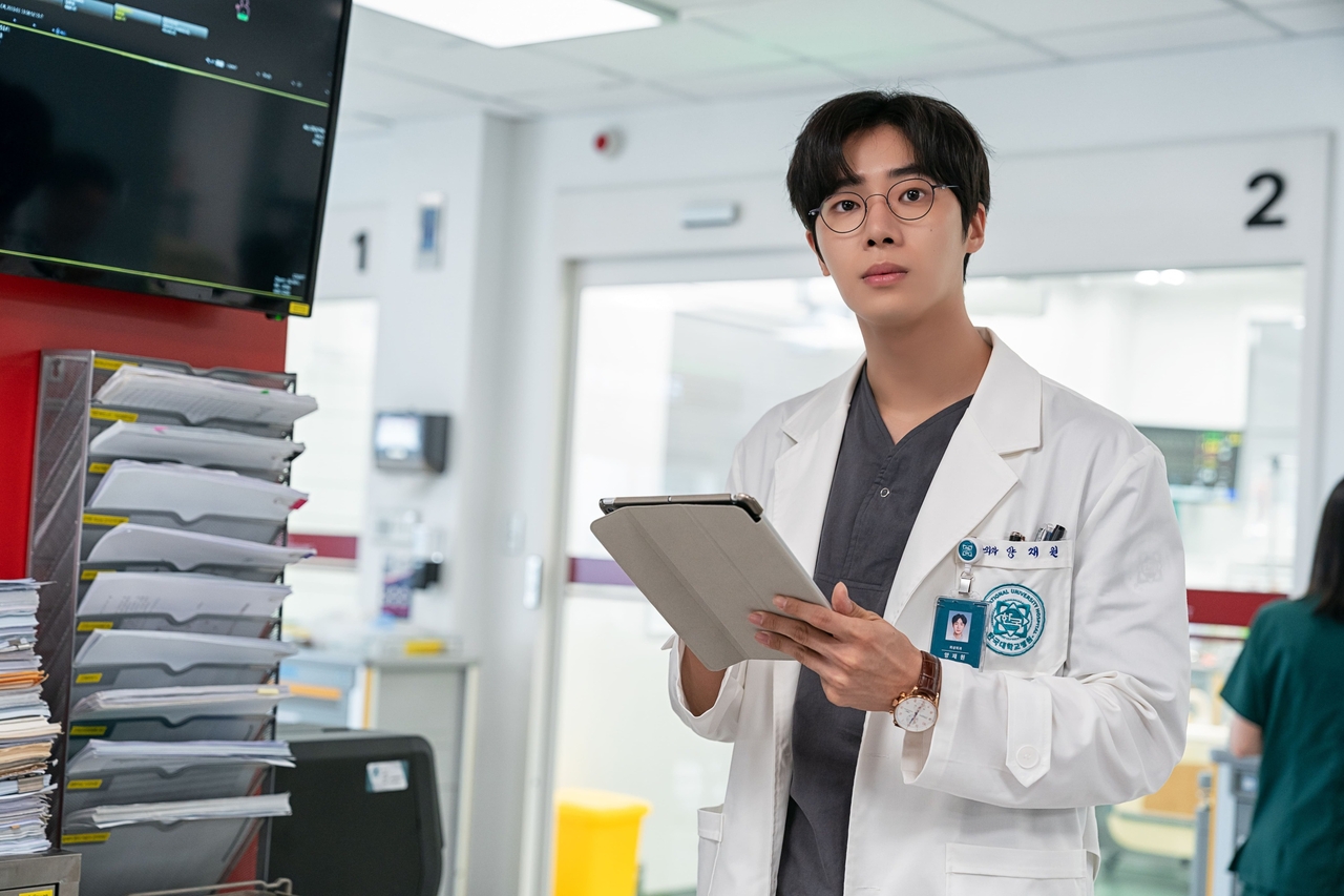Hiện thực khốc liệt hơn cả phim của các bác sĩ cấp cứu và chăm sóc chấn thương tại Hàn Quốc- Ảnh 2. Hiện thực khốc liệt hơn cả phim của các bác sĩ cấp cứu và chăm sóc chấn thương tại Hàn Quốc- Ảnh 2.