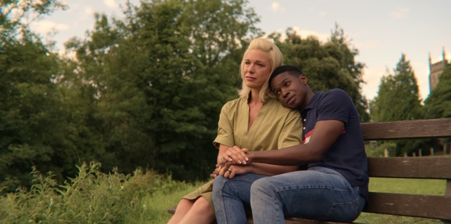 Càng xem nhân vật này trong phim Sex Education, tôi càng sợ hãi “quyền lực làm cha” của chính mình- Ảnh 4.