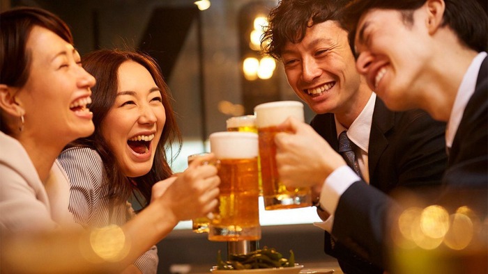 Phải làm gì khi cần kêu gọi sự giúp đỡ: Kẻ thô thiển dựa vào tiệc tùng, người thông minh chỉ cần nắm đúng 3 nguyên tắc- Ảnh 1.