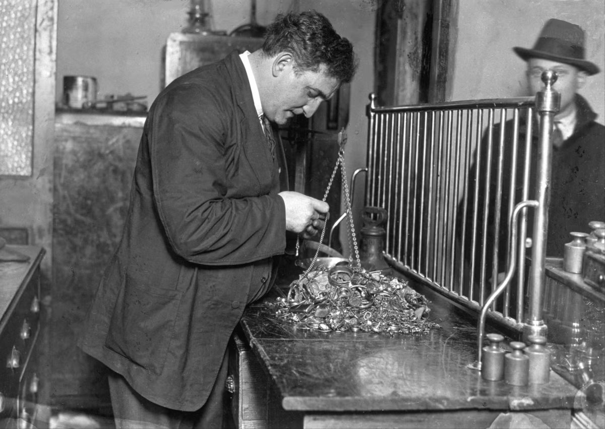 Thời hoàng kim chưa từng có của vàng suốt 6.600 năm: Hiệu ứng từ Tổng thống Donald Trump liệu có tạo nên lịch sử?- Ảnh 4.