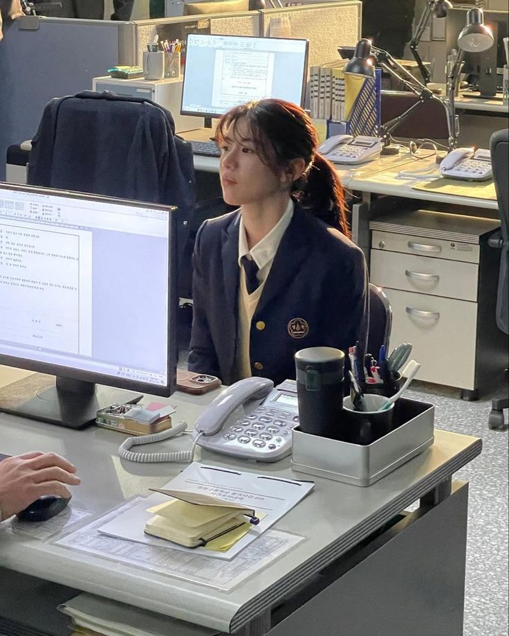 "Từ nhân viên văn phòng trong 4 năm giờ xuống làm công nhân quét rác": Cô gái 26 tuổi đã trải qua những chuyện gì?- Ảnh 4.